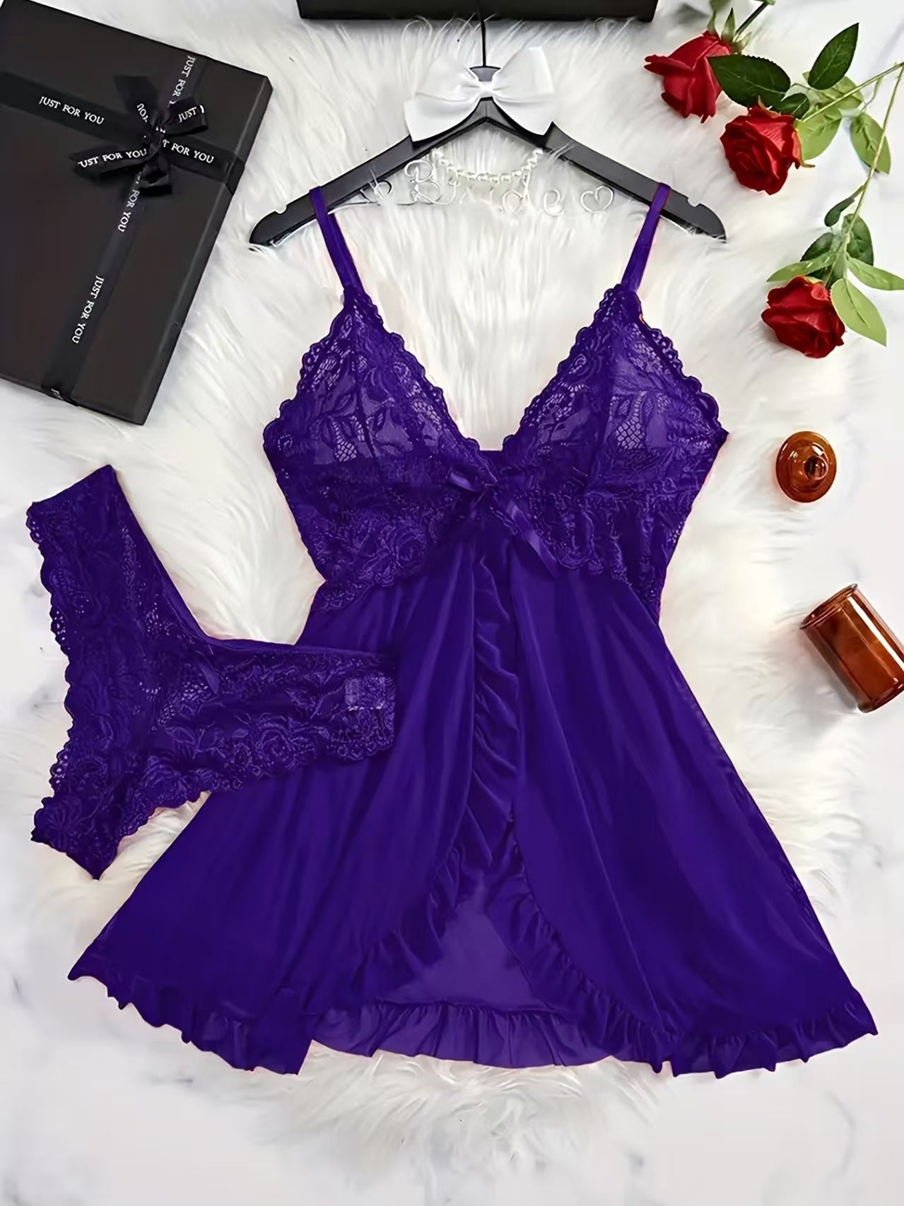 Sexy V-neck lace camisole
